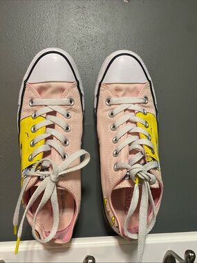 Converse Low Top Sneakers in Pink with Yellow Panels